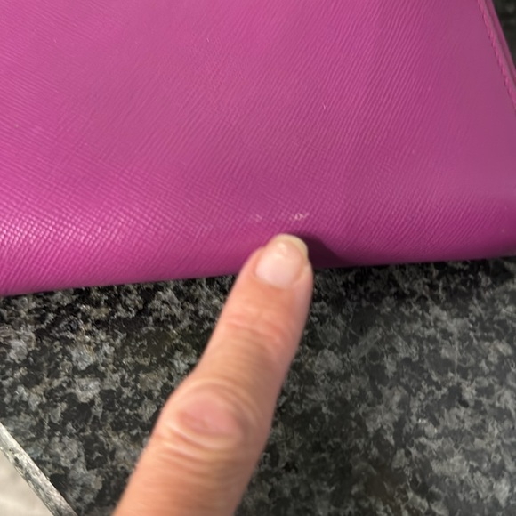 Tory Burch Saffiano Leather Fuchsia Zip Around Wristlet Wallet - Picture 9 of 11